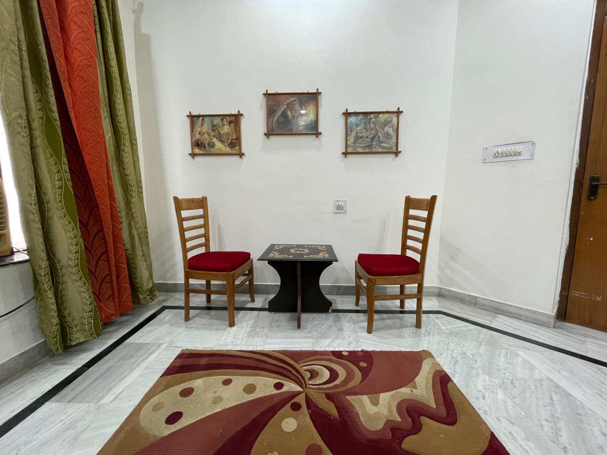 N.Homestay Agra  Buitenkant foto