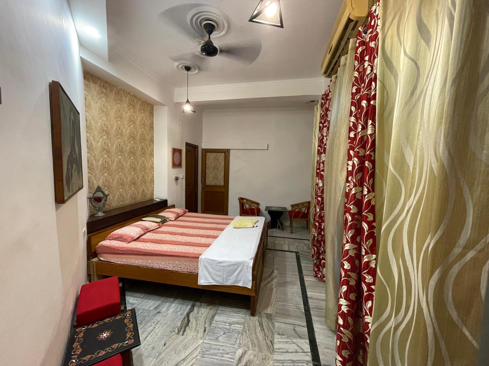 N.Homestay Agra  Buitenkant foto